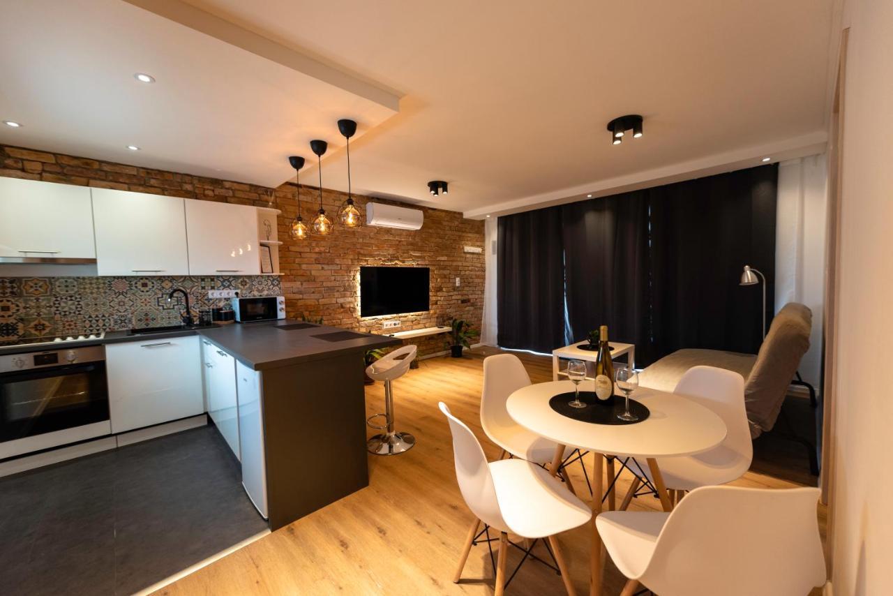 Pitypang Apartman Kapolnasnyek エクステリア 写真
